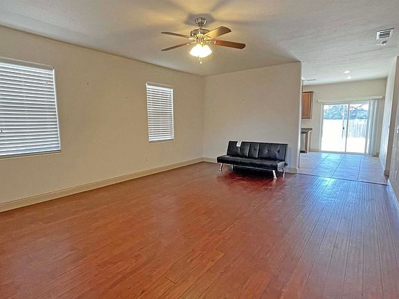 5th image of 805 W Cottonwood Ave