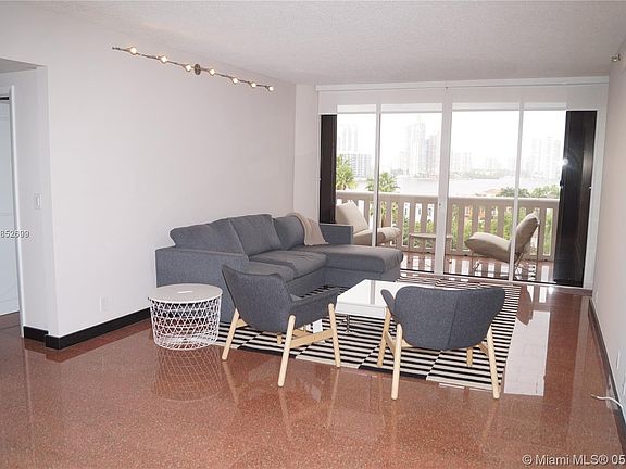 2nd image of 3000 Island Blvd APT 805