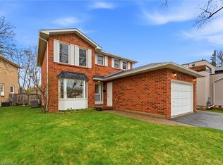 222 Riverview St, Oakville, ON L6L 5W3