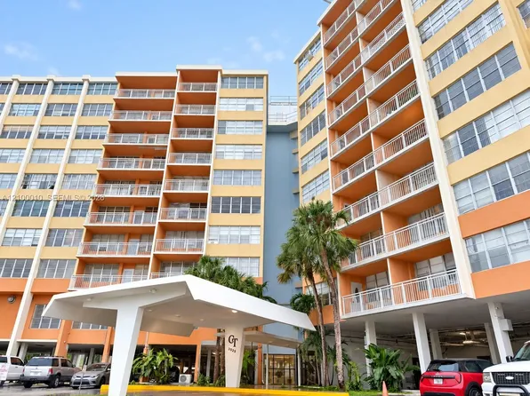 2025 NE 164th St, North Miami Beach, FL