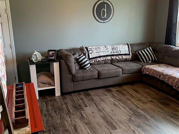 5th image of 1057 Nutmeg Sq N