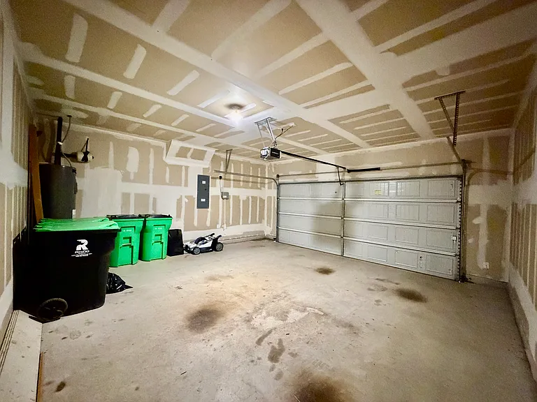 3105 Montserrat Creek Dr — Photo 28