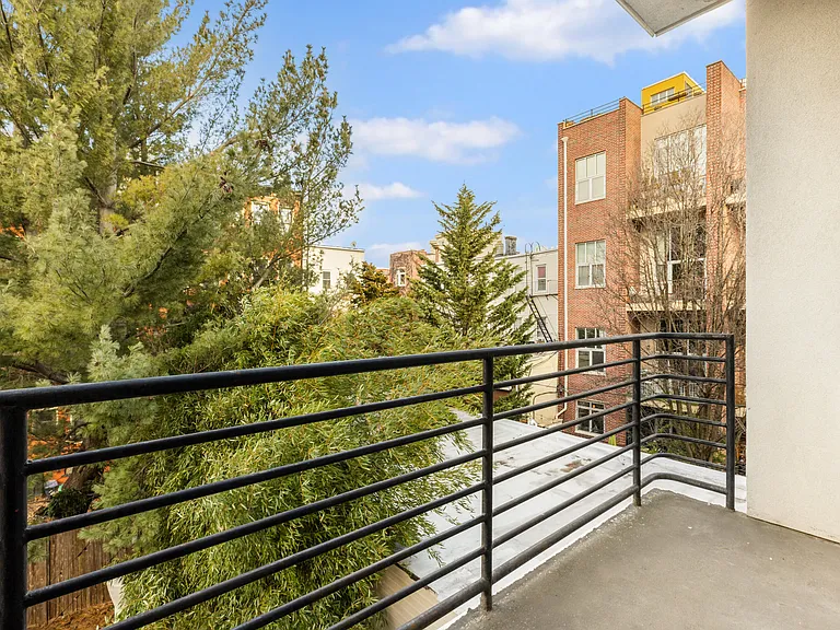 103 Meserole St #3B — Photo 4