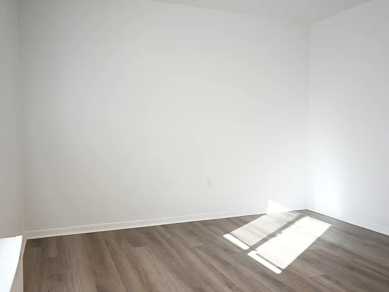 140 Washington St — Photo 21