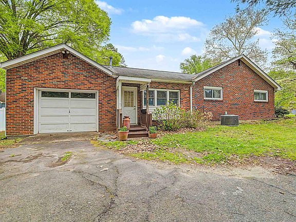 5th image of 212 Dobson Ln