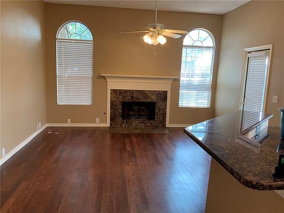 4th image of 4252 Winding Brook Dr