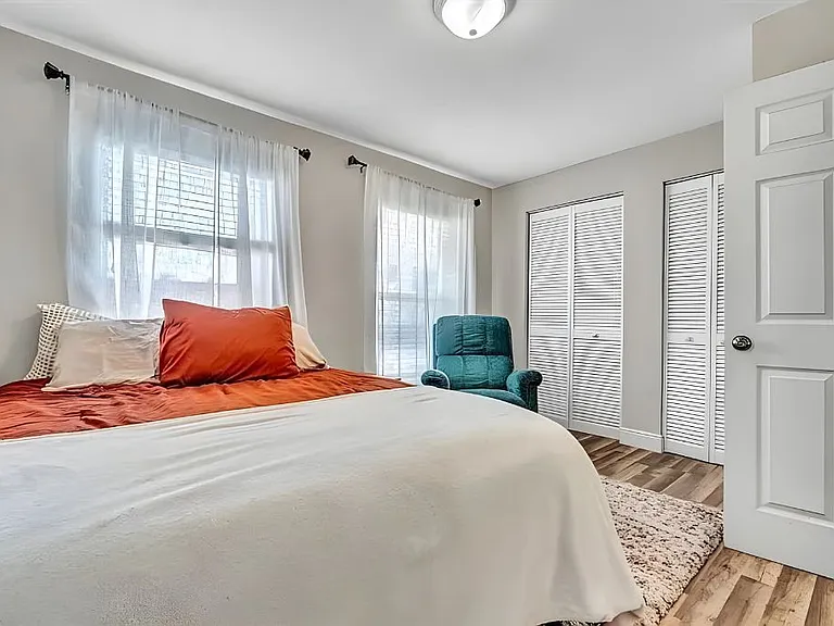 6941 Boston Dr — Photo 13