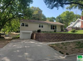 1601 Helmer St, Sioux City, IA 51103