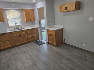 860 Wilcox St, Hammond, IN 46320