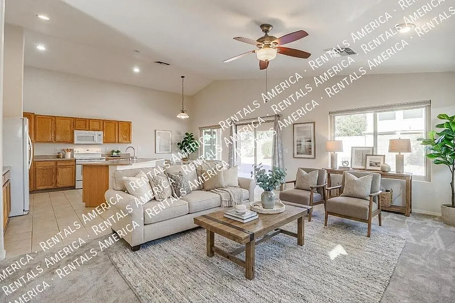 10464 E Jan Cir