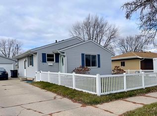 2212 S Palm St, Janesville, WI 53546