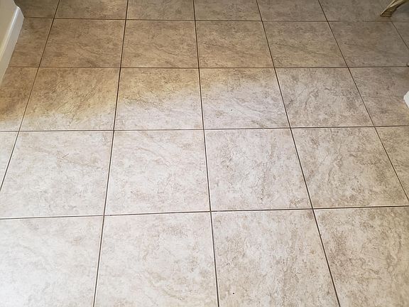 4th image of 8280 Crystal Walk Cir