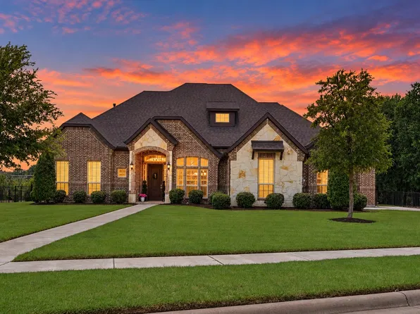 204 Falcon Point Dr, Heath, TX 75032