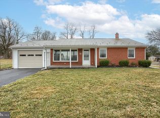 32 Maple Ave, Walnut Bottom, PA 17266
