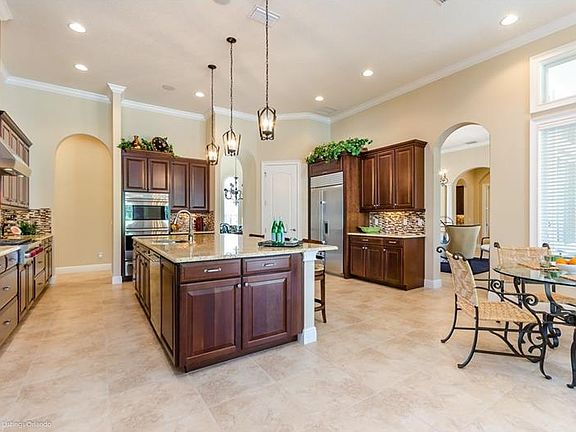5th image of 7421 Bella Foresta Pl
