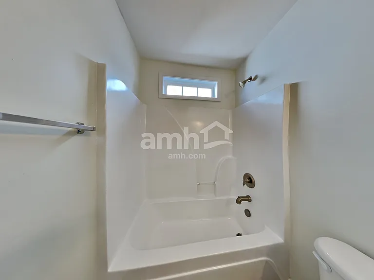 237 Mott Rd — Photo 17