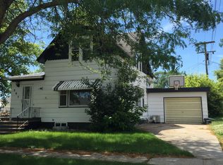 205 Loftus Ave, De Smet, SD 57231