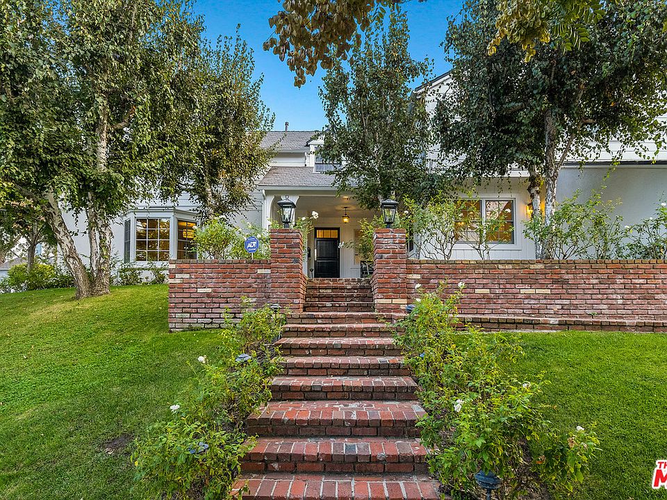 1st image of 9800 Hillgreen Pl