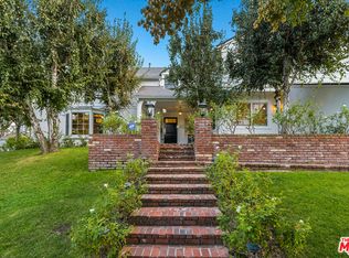 9800 Hillgreen Pl, Beverly Hills, CA 90212