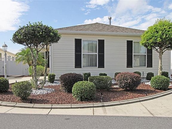 3rd image of 8468 SE 177th Penman Pl