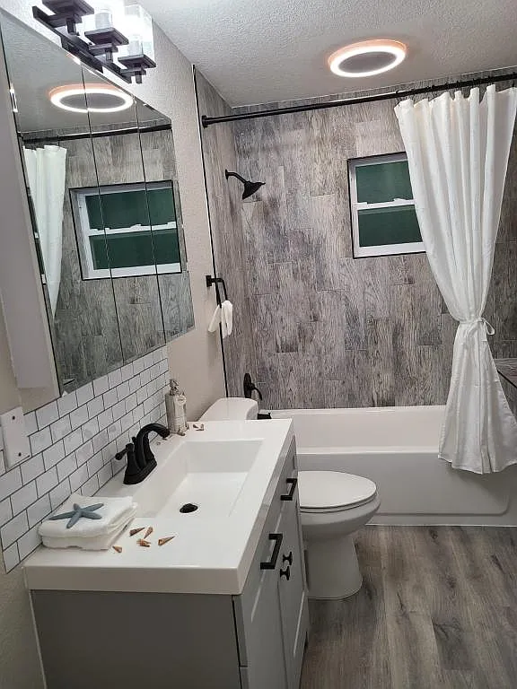 2603 east 29th avenue — Photo 3
