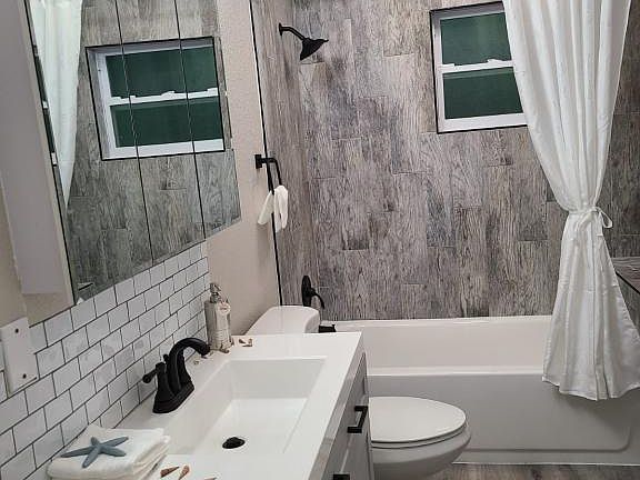 3rd image of 2603 E 29th Ave