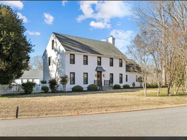 300 Fairfax Way, Williamsburg, VA 23185