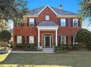 16 Shoal Creek Dr, New Orleans, LA 70131