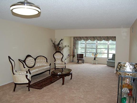 5th image of 2460 Franciscan Dr APT 52