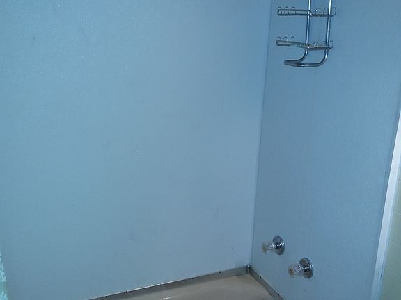 4th image of 1842 Pleasure Dr