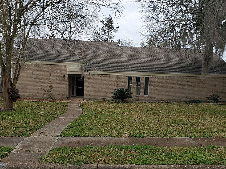 1st image of 2717 Wilmington Dr