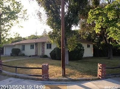 2nd image of 115 Duncan Ave
