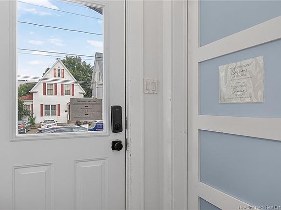 4th image of 73 Weldon St