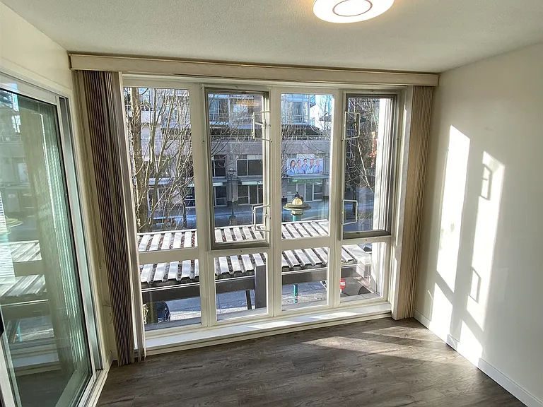 1163 The High St — Photo 7