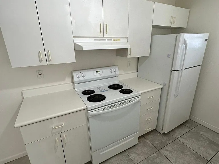 91-1213 Kaneana St #12H — Photo 2