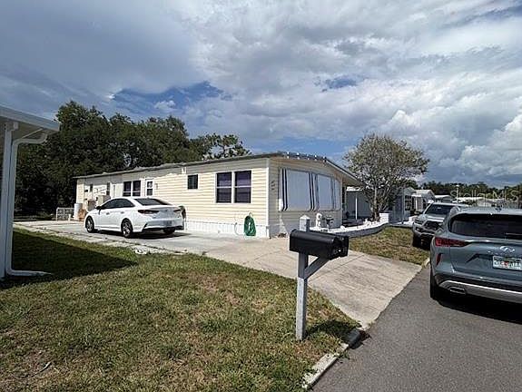 2nd image of 833 JOLANDA CIRCLE