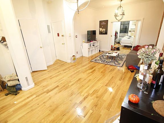 3rd image of 485 7th Ave APT 3