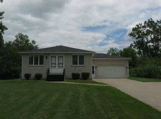 761 N Blossom Rd, Elma, NY 14059