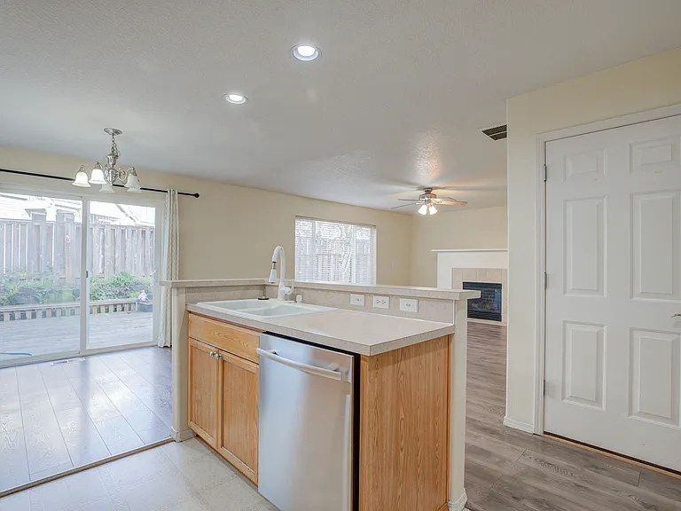 16833 NW Greyhawk Dr — Photo 7