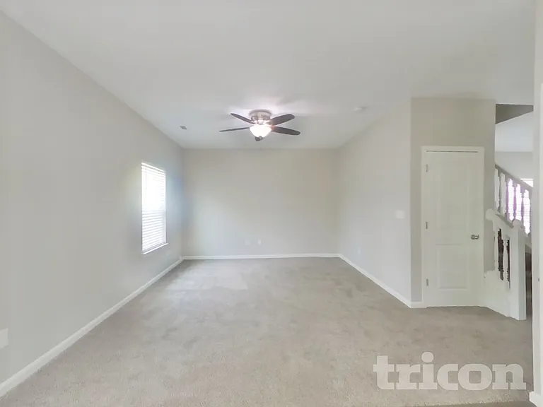 6250 Emerald Field Way — Photo 2