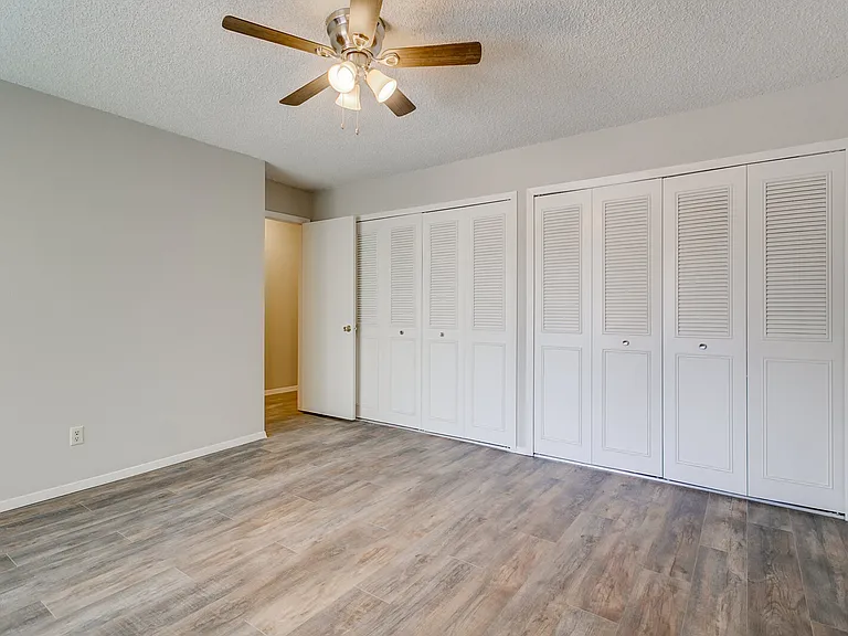 1140 Holli Springs Ln #D — Photo 12