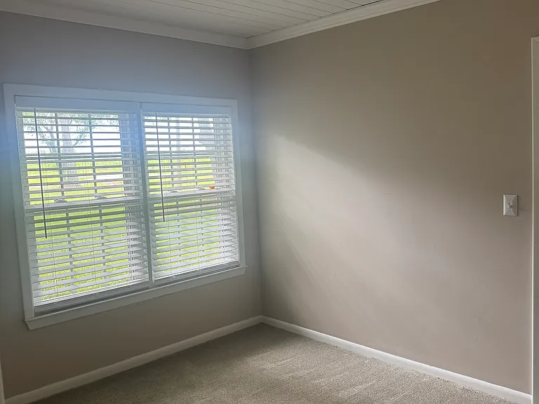 Dining nook/Study or Office