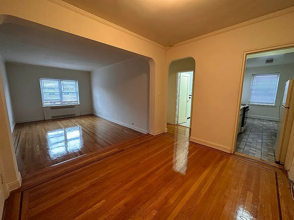 1st image of 6911 Yellowstone Blvd APT A33