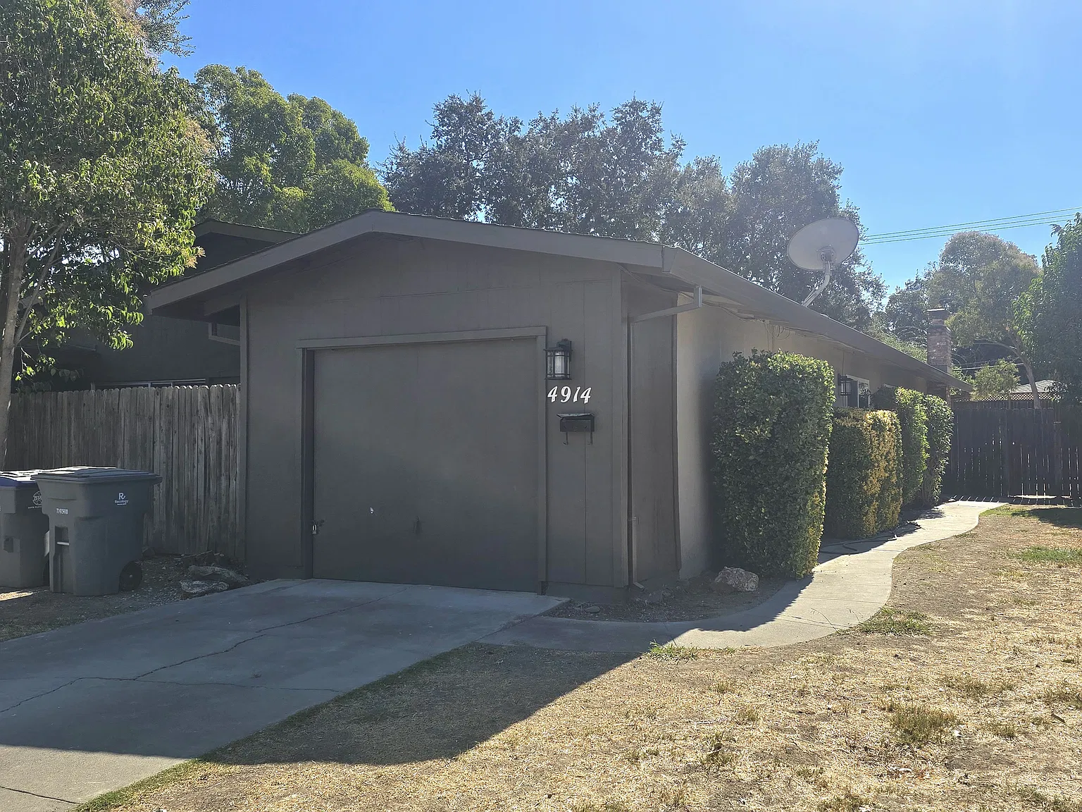 4914 Cowell Blvd — Photo 1
