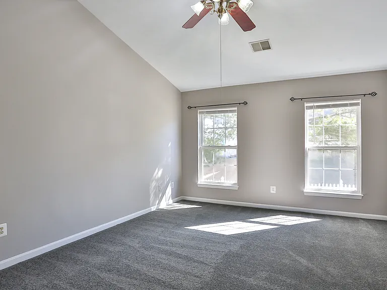 17259 Larkin Dr — Photo 15