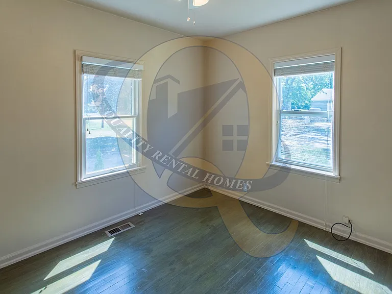 2468 Beulah St — Photo 8