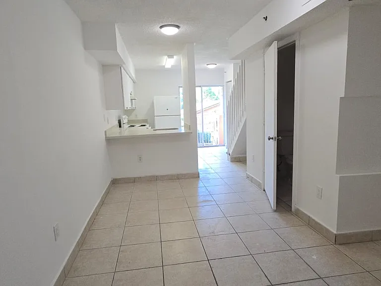 1650 NW 25th Ave #216 — Photo 3