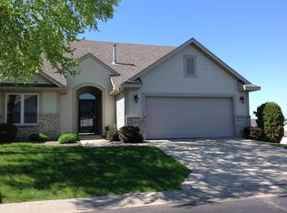 4905 Scattered Pines Ln NW, Rochester, MN 55901