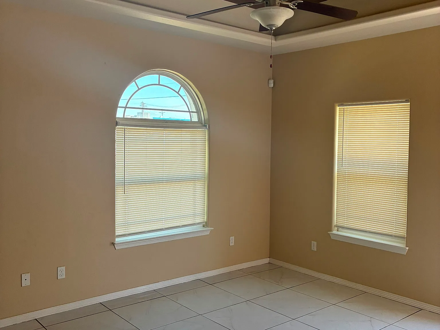 2 bed, 950 sqft, $875 — Photo 3