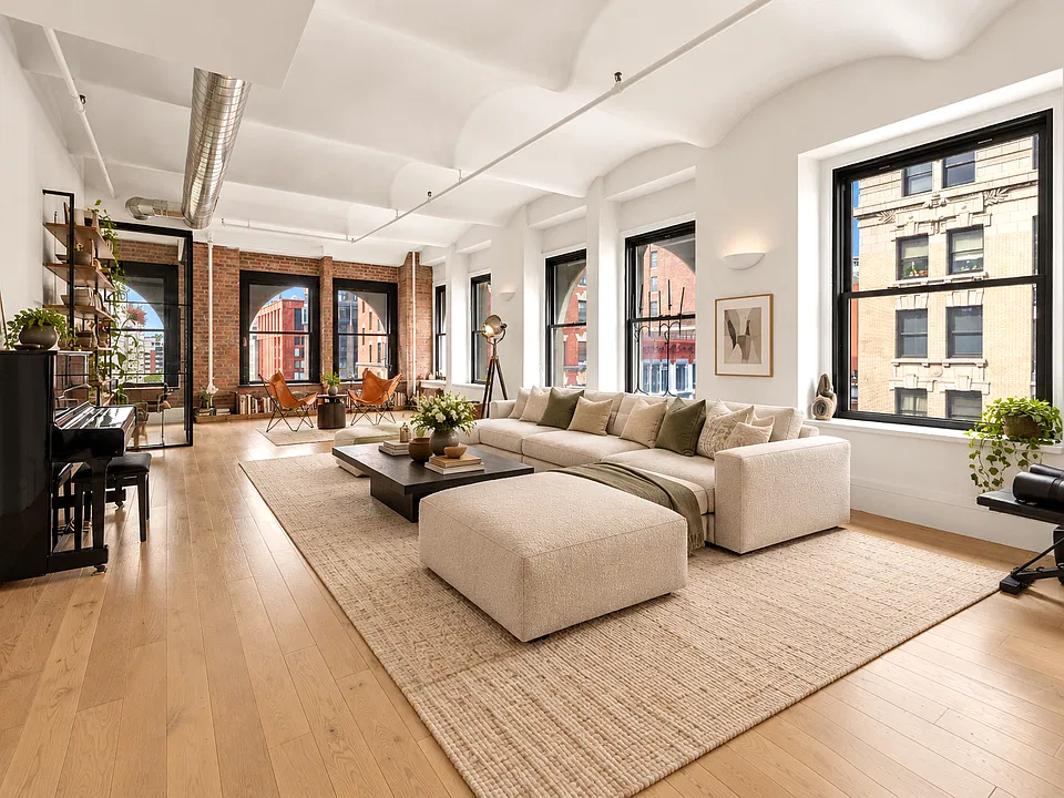1 Great Jones St #8